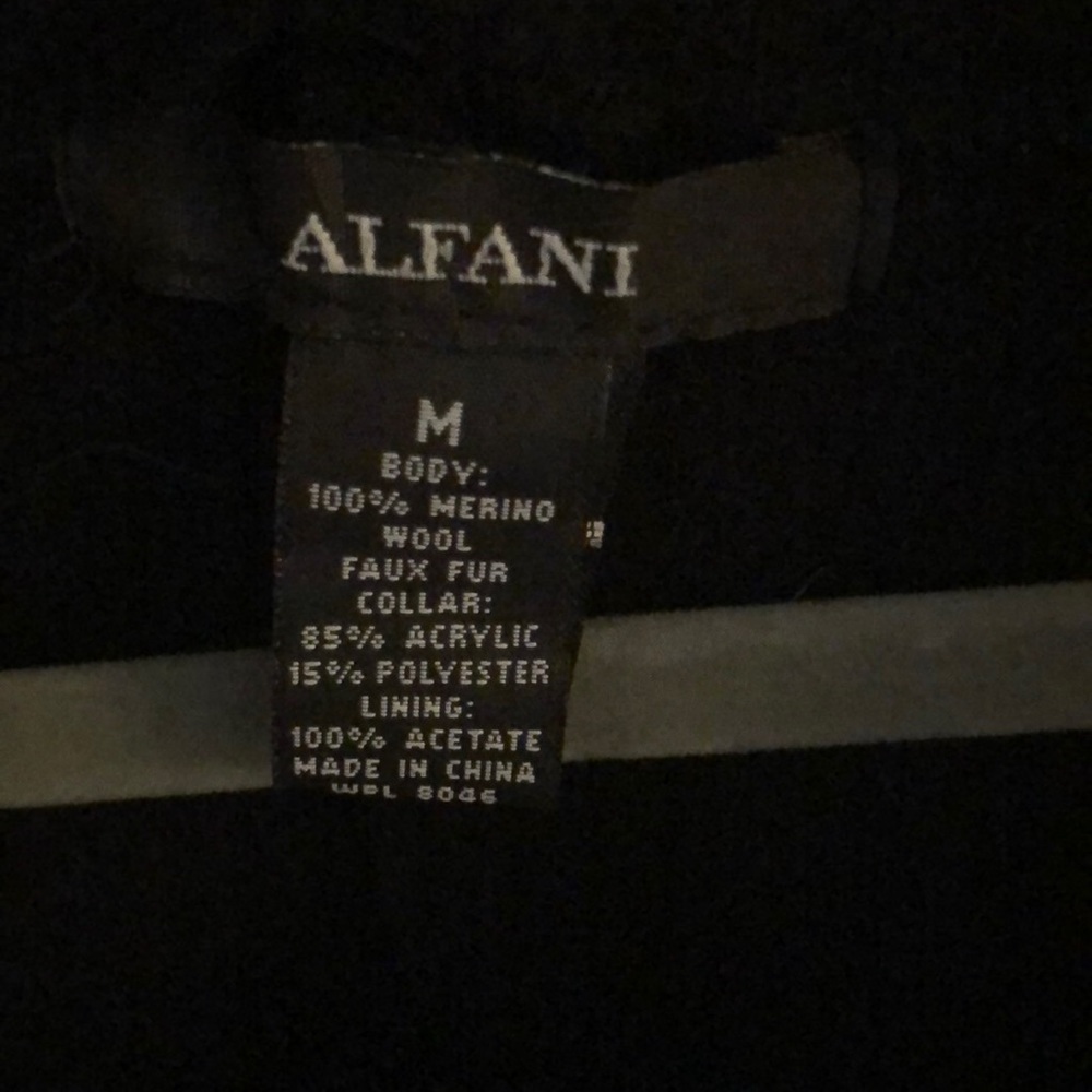 Jacket - Picture 2 of 7